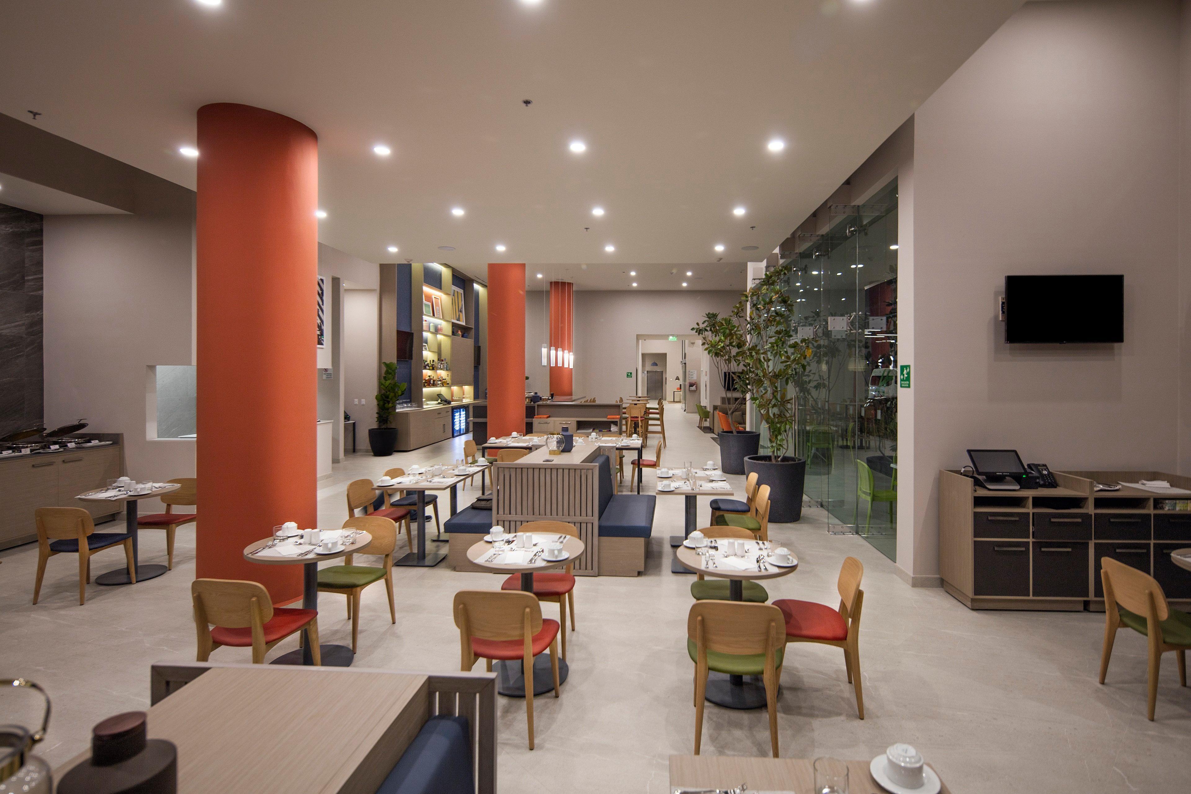 Holiday Inn & Suites - Aguascalientes By Ihg Bagian luar foto
